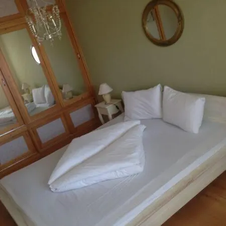 Feher Gyongy Apartman