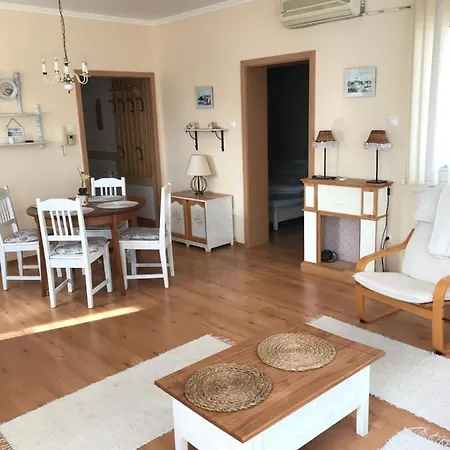 Feher Gyongy Apartman